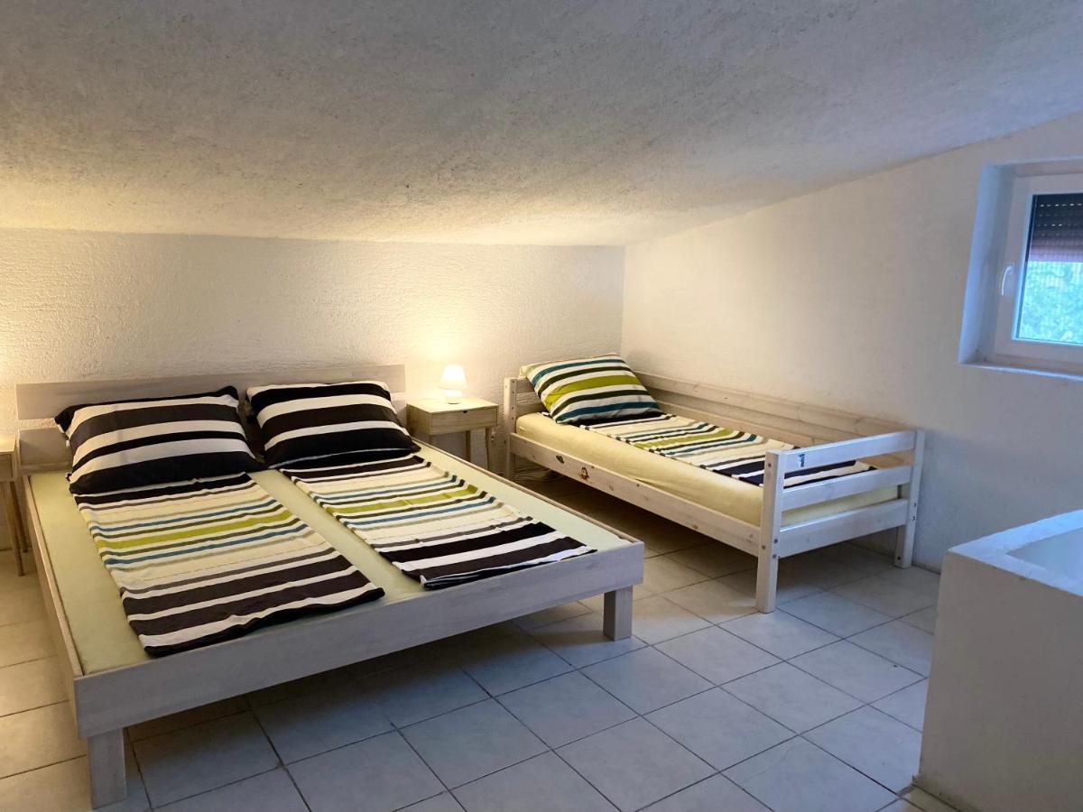 Apartments Stara Baška 外观 照片