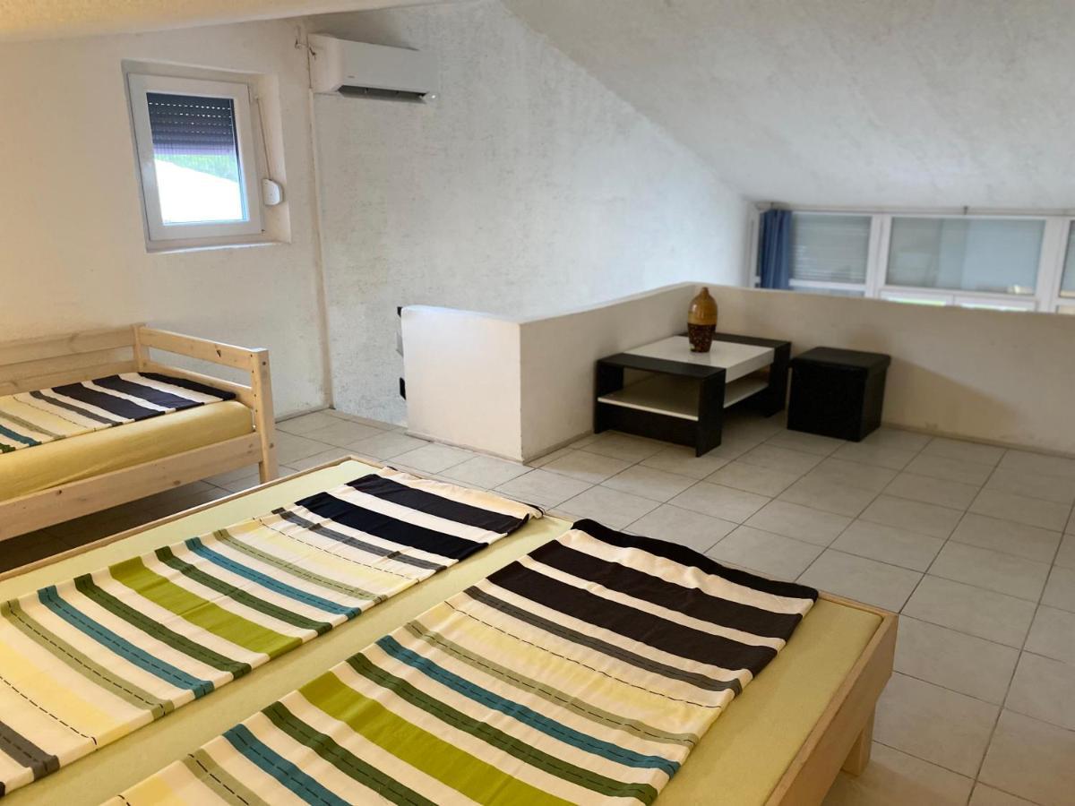 Apartments Stara Baška 外观 照片