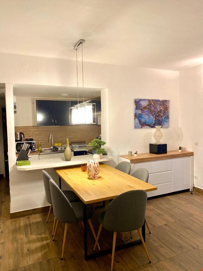 Apartments Stara Baška 外观 照片