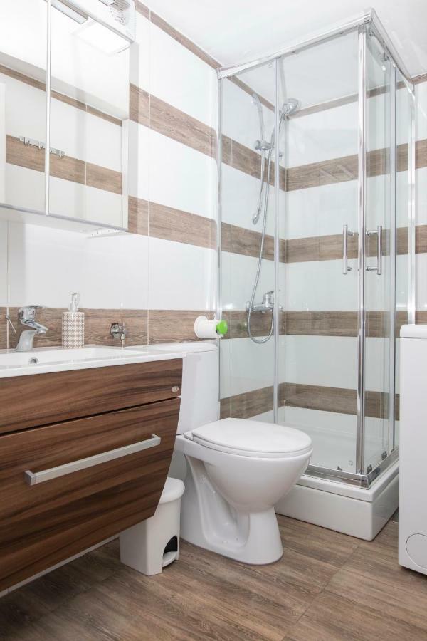 Apartments Stara Baška 外观 照片