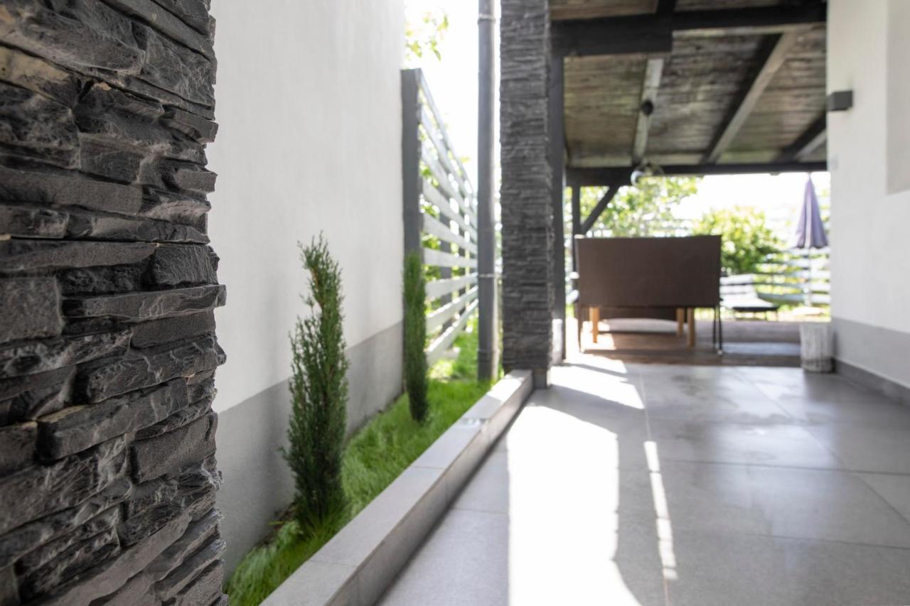 Apartments Stara Baška 外观 照片